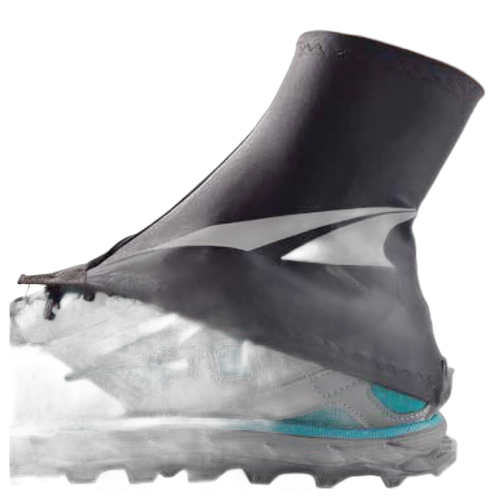 Altra Trail Gaiter black low gaiters on a trail shoe